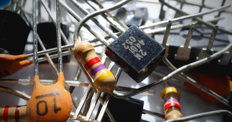 Pénurie de composants électroniques expliquée : pourquoi vos appareils manquent
